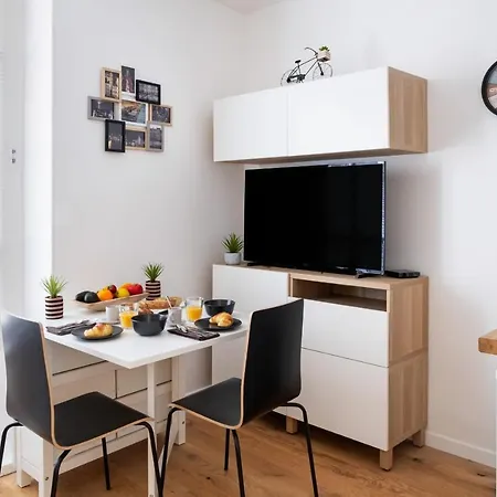 Apartment Modern Studio & Duplex Near Voltaire Metro By Guestready